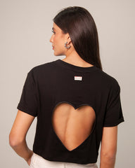 Camiseta Crop Corazon Abierto Atras