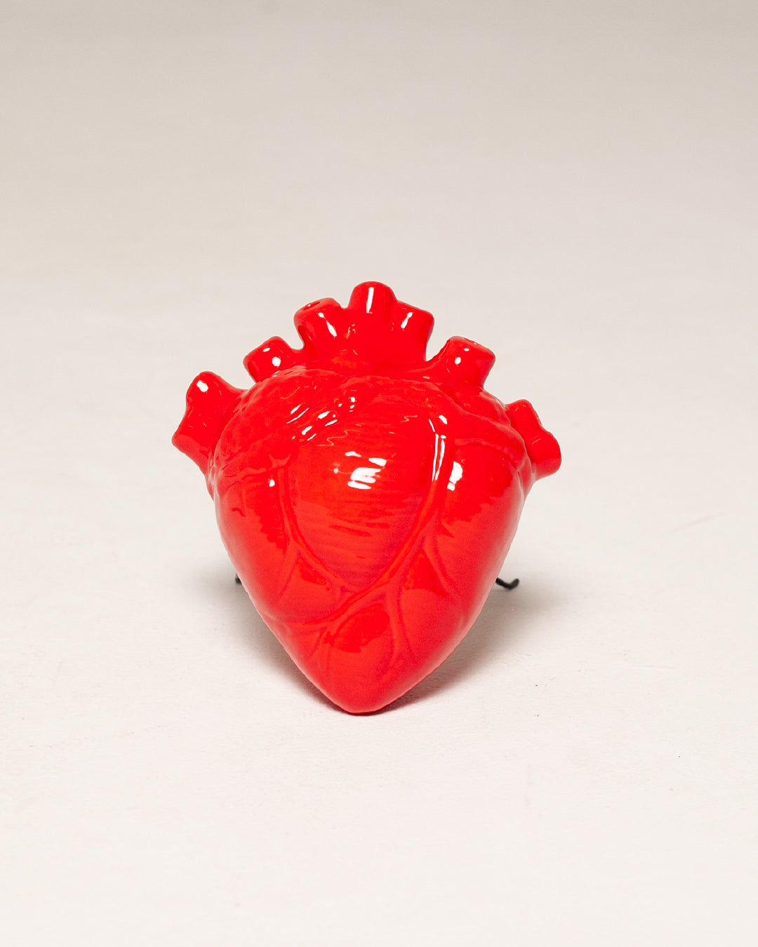 Corazon anatomico en ceramica rojo big