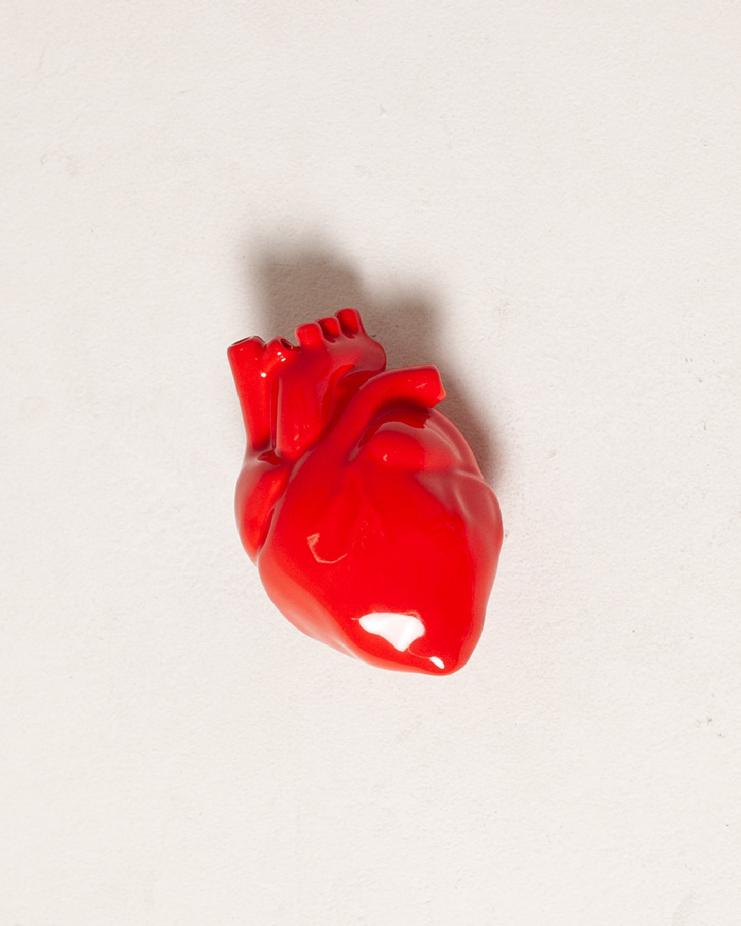 Corazon anatomico en ceramica rojo small