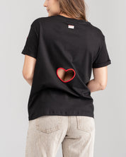 Camiseta Corazón Atrás Negro