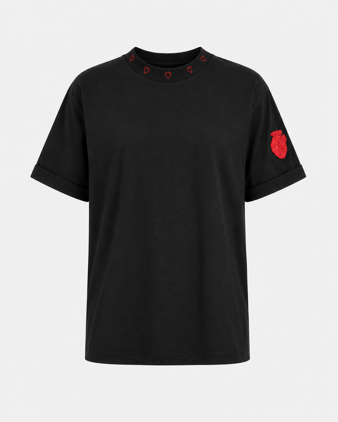 Camiseta Corazones Cuello Negro